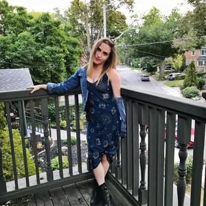 Meet your Posher, Emily